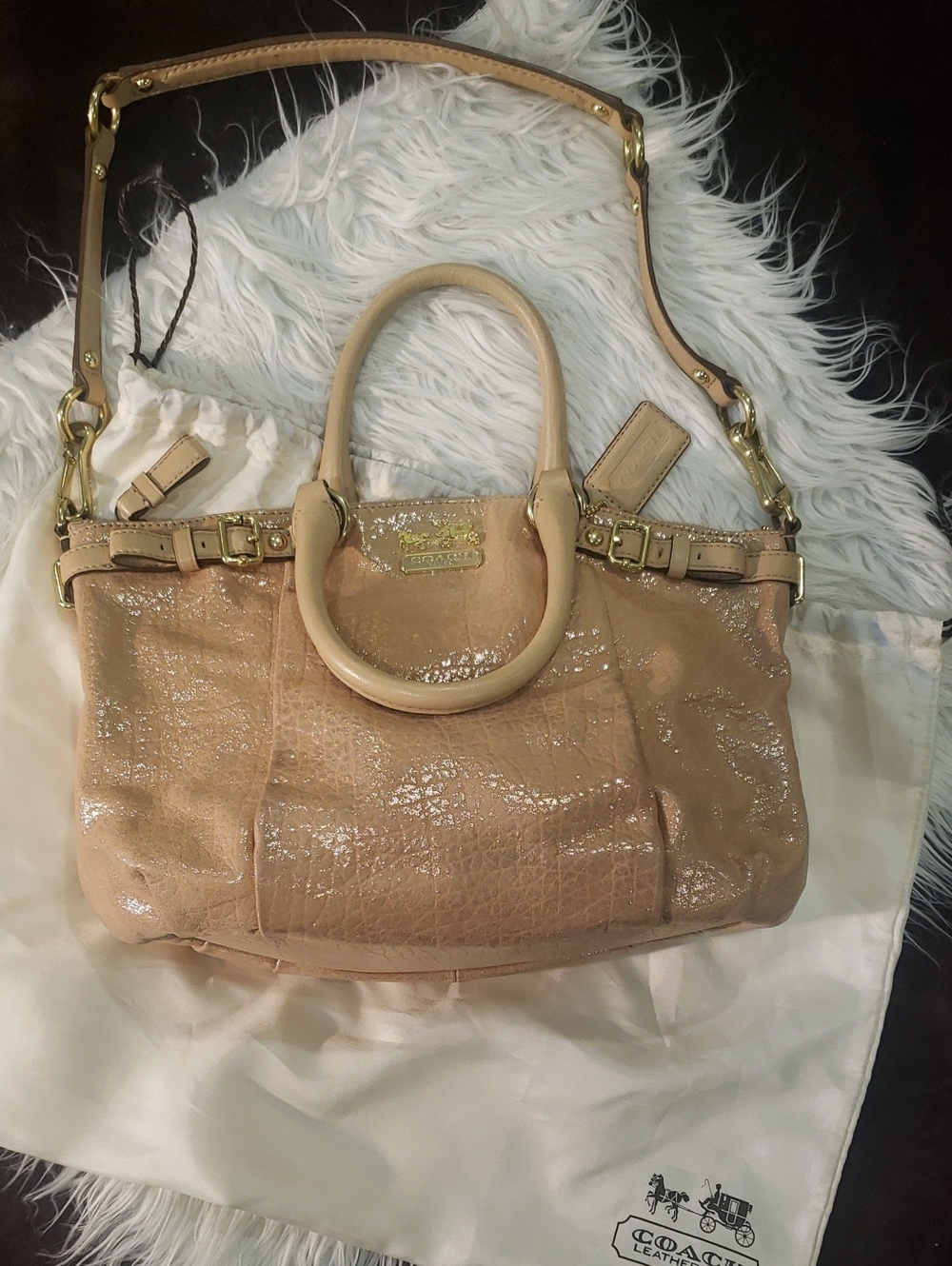 Coach Leather Shoulder Bag in Beige/ Gold with Gold Hardware